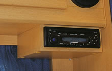 Radio/CD, Stereo, mit Antenne und 2 Lautsprechern